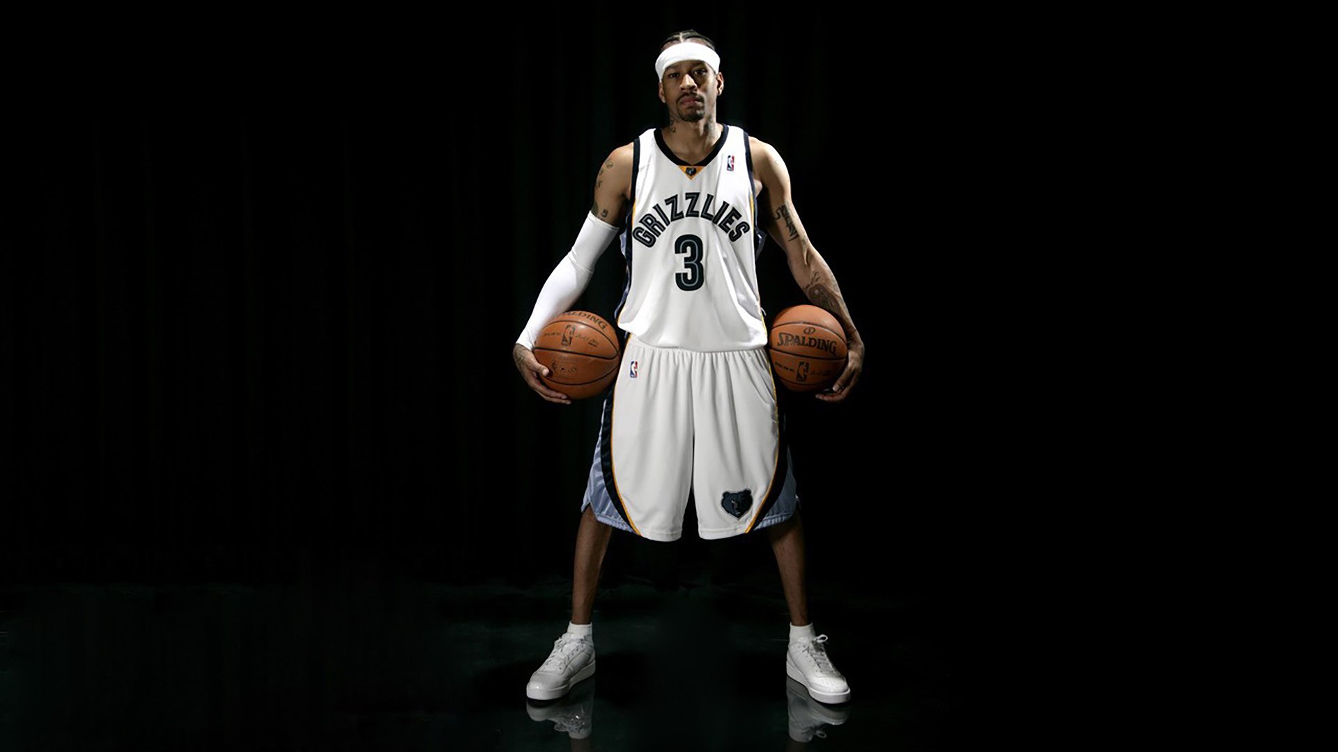 女子篮球青训注重防守战术提高整体防守水平，女子篮球队训练方法